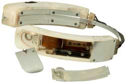 Acousticon A-200 "Barrette" hearing
                      aid