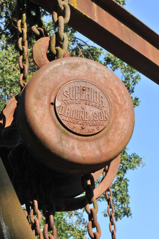 L.D. Round Chain Hoist patent 721968
              1903