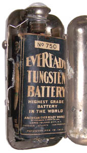 Eveready
Clamshell Pocket Flash Light w/ No. 750 Battery
Installed