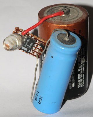 LM3909 D-cell, Jumbo LED, 500 uF 50V Cap