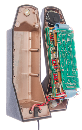 Racal
                  Acoustics Ltd. MATEL 2C800 Field Phone