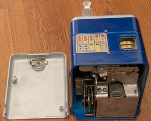 Mills Vest
                      Pocket Slot Machine - Trade Stimulator