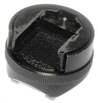 Nikon
                Hot-shoe Adapter