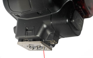 Nikon
                  locking pin for hot-shoe
