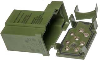 PRC-112D AA
Battery Adapter