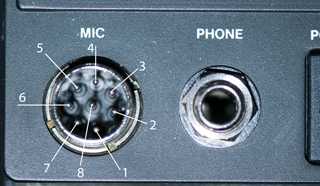 Harris RF3200ET
Front Panel Mike Connector wiring pin out