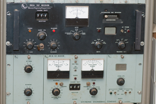 EEC
                  880 VLF Tracking Receiver EEC 881-M VLF Tracking
                  Receiver