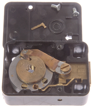 Sargent & Greenleaf R7600 Combination
                      Lock