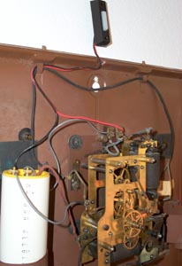 Self Winding
Clock Co. good sync wiring and sync button