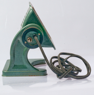 Sperti Model
                  P106 Combination Ultra Violet and Infra-Red Sun Lamp