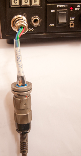 Adapter Cable
                  TW100UL HF Mike to U229