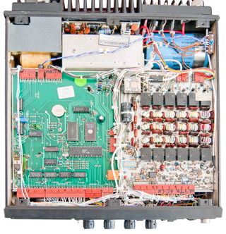 Transworl
                  TW100UL Table Top HF Transciever