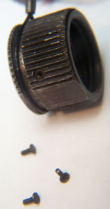 Ext Pwr Cap
                Pins loose