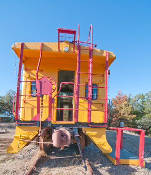 Union Pacific
                Copula Caboose UP25496