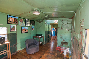 Union Pacific
                Copula Caboose UP25496