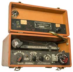 Miles
                  Reproducer Co Walkie - Recordall Model CCB
                  Recordgraph