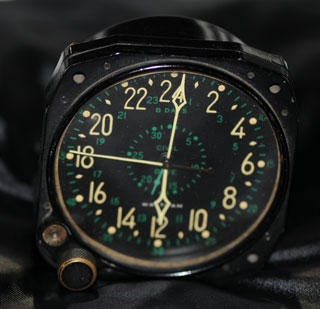 Waltham 8-Day
                Aircraft Clock