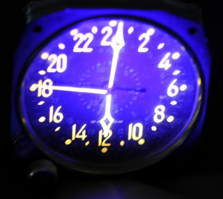 Waltham 8-Day
              Aircraft Clock