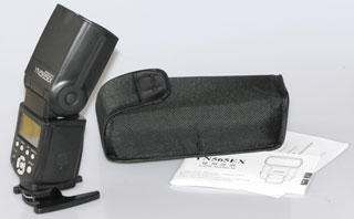 Yongnuo YN-565EX
                  Flash Nikon CLS