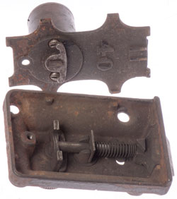 Yale 40
                        Door Lock