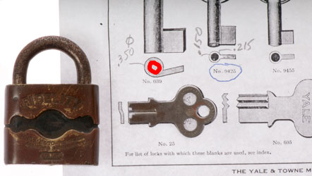Yale No. 633
                      "Liberty" Padlock with No. 25 key
